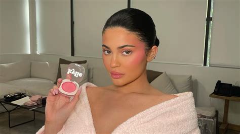 kylie jenner tiktok blush.